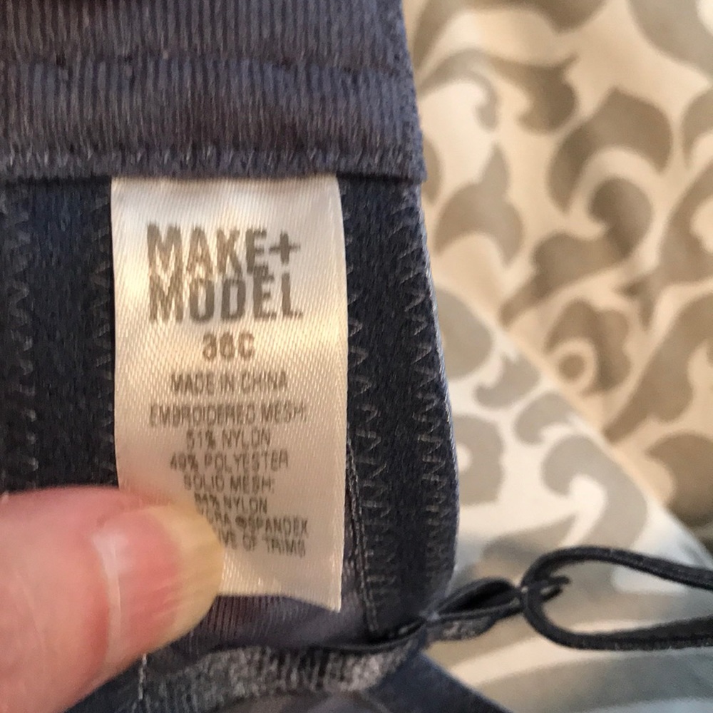 Make + Model Blue Underwire Bra 36c - image 6